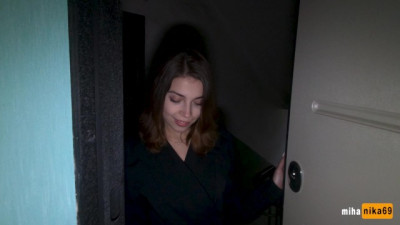 You called a VIP prostitute on your Airbnb in Moscow