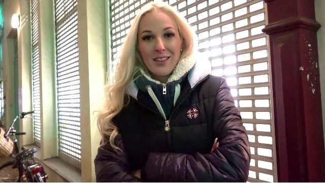 HOT BODY TEEN MARIE SEDUCE TO FUCK AT FAKE MODEL CASTING - Full XXX Movies | ePornHIT.