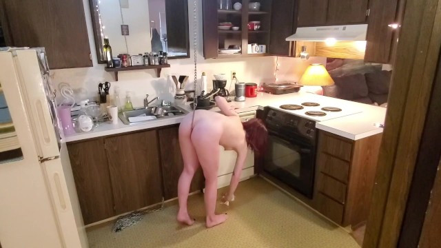 slavegirl cleans kitchen in chains and anal hook - Full XXX Movies | ePornHIT.